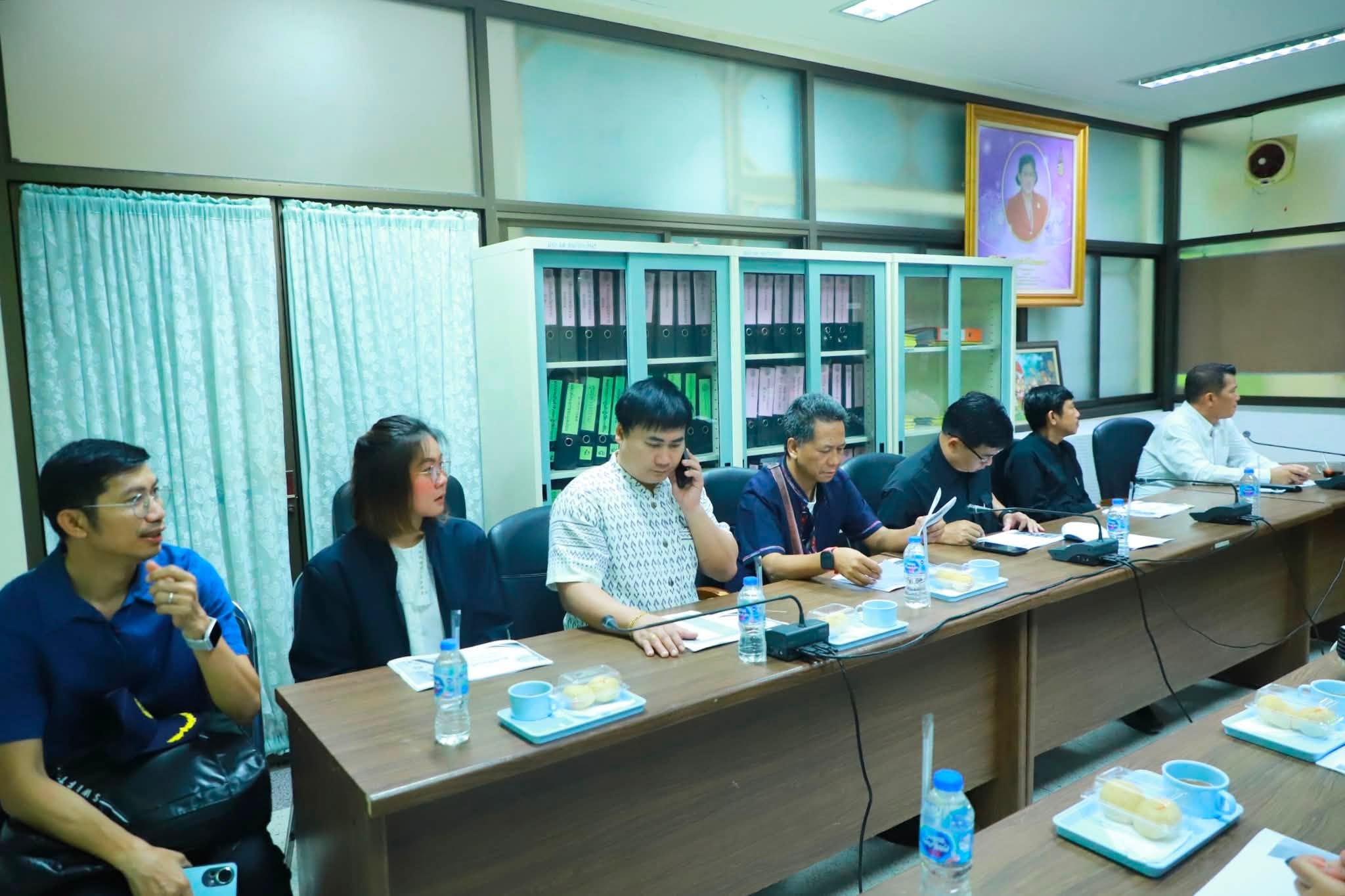 title - รองเลขาธิการ ส.ป.ก. ลงพื้นที่ตรวจเยี่ยม ส.ป.ก.มหาสารคาม พร้อมมอบโฉนดเพื่อการเกษตรให้แก่เกษตรกร